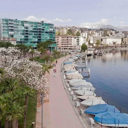 Lakeside Attic Appartement *