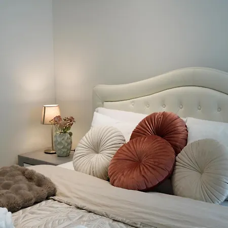 Lakeside Attic Appartement *