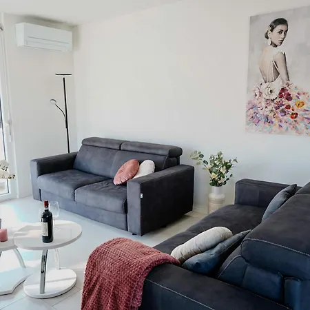 דירה Lakeside Attic לוגאנו