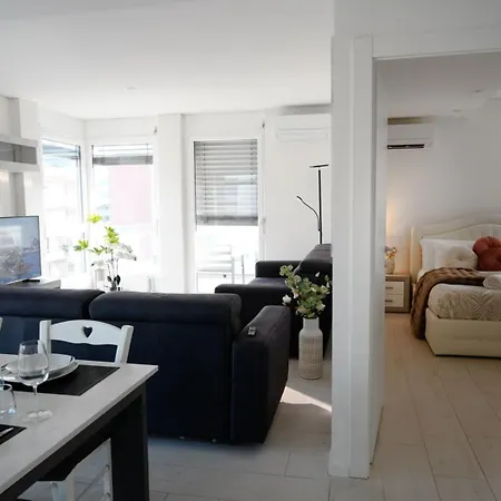 Lakeside Attic דירה לוגאנו
