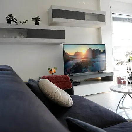 Lakeside Attic Лугано