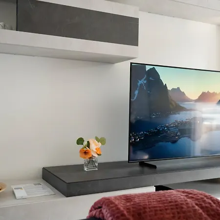 Lakeside Attic Appartement *