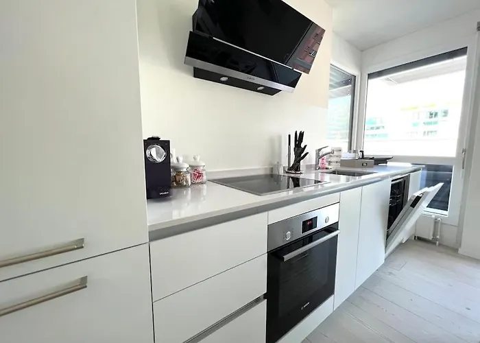 Lakeside Attic Apartamento *