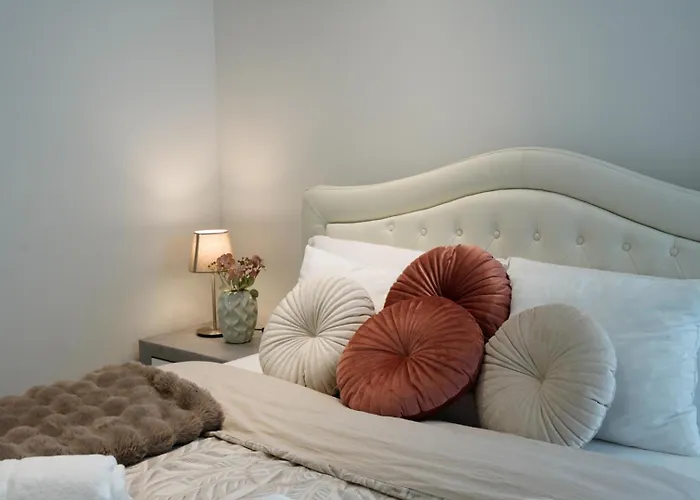 Lakeside Attic Apartamento *