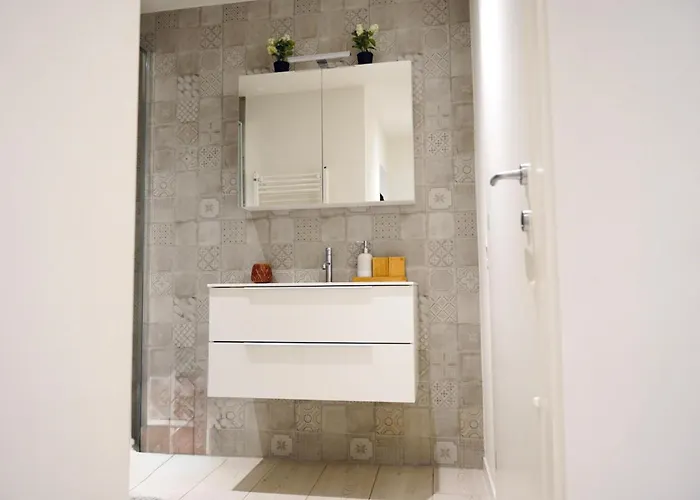 Lakeside Attic Apartamento